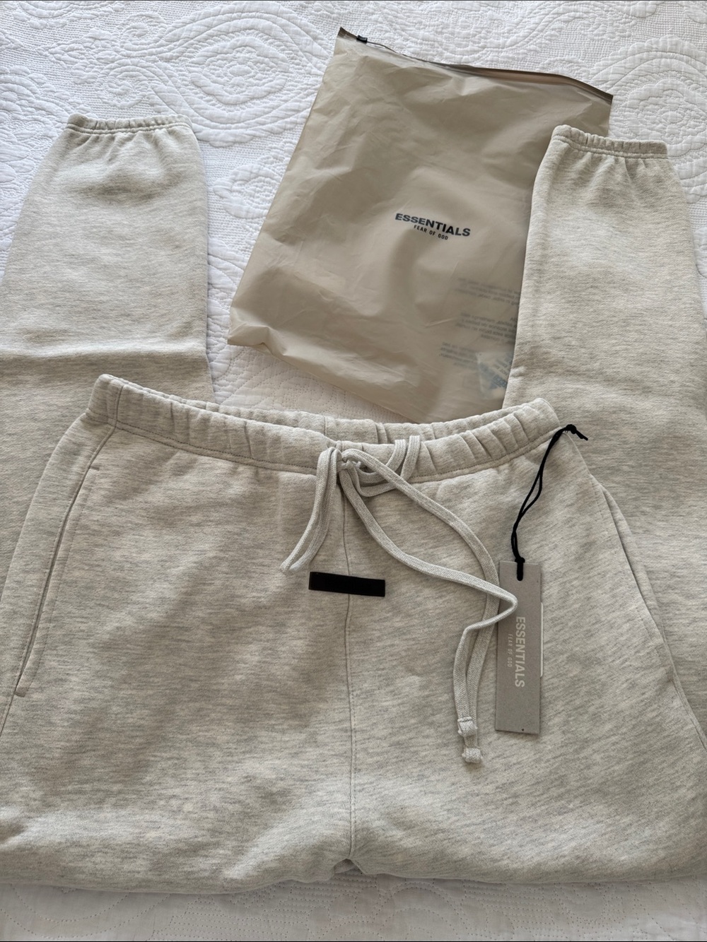 NWT Essentials Fear of God Cream Heather Joggers with Drawstring